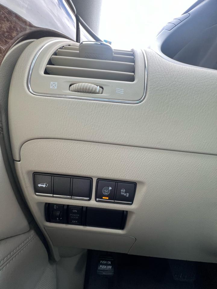 Infiniti QX80 AWD 2017