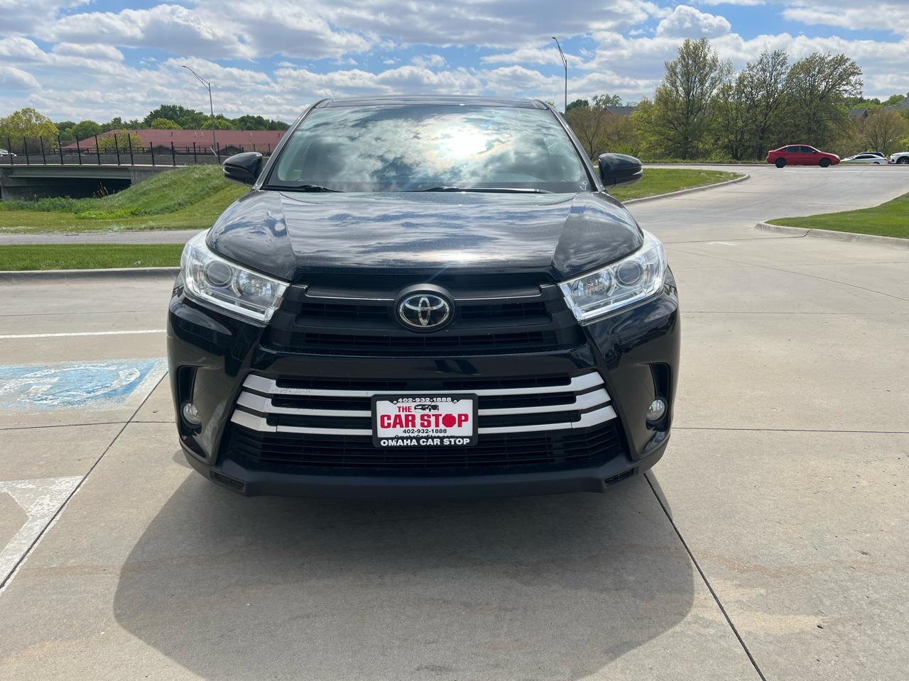 Toyota Highlander LE V6 AWD (Natl) 2017