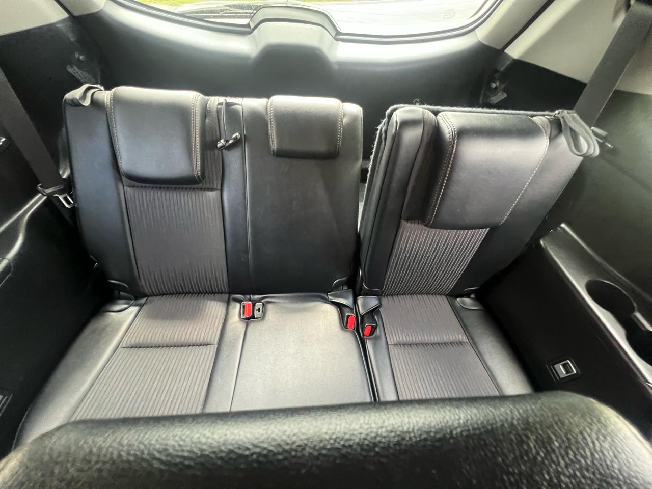 Toyota Highlander LE V6 AWD (Natl) 2017
