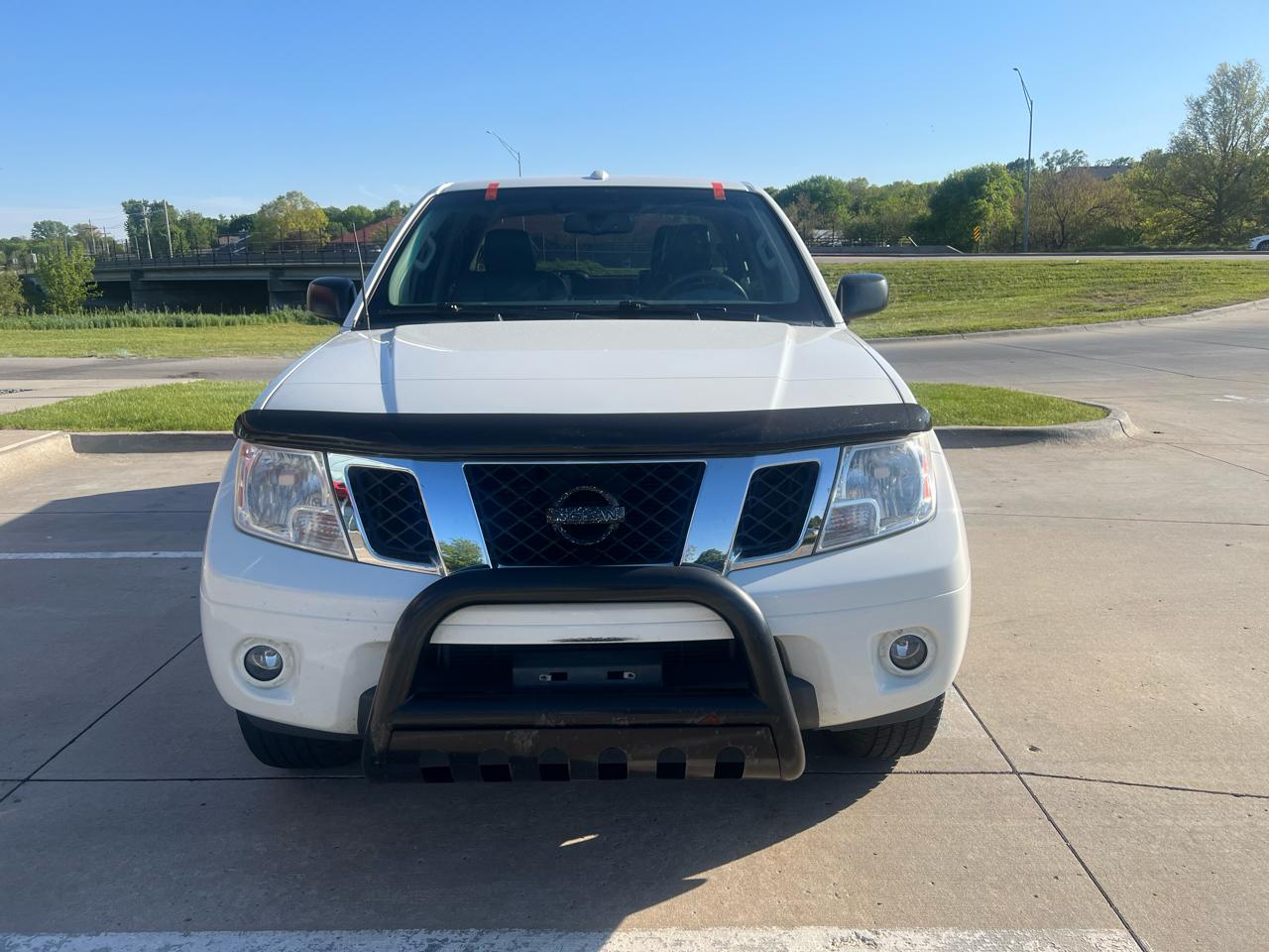 Nissan Frontier 4WD Crew Cab SWB Auto SV 2013