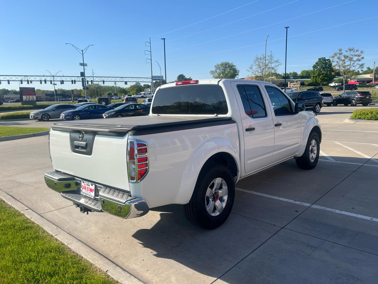 Nissan Frontier 4WD Crew Cab SWB Auto SV 2013
