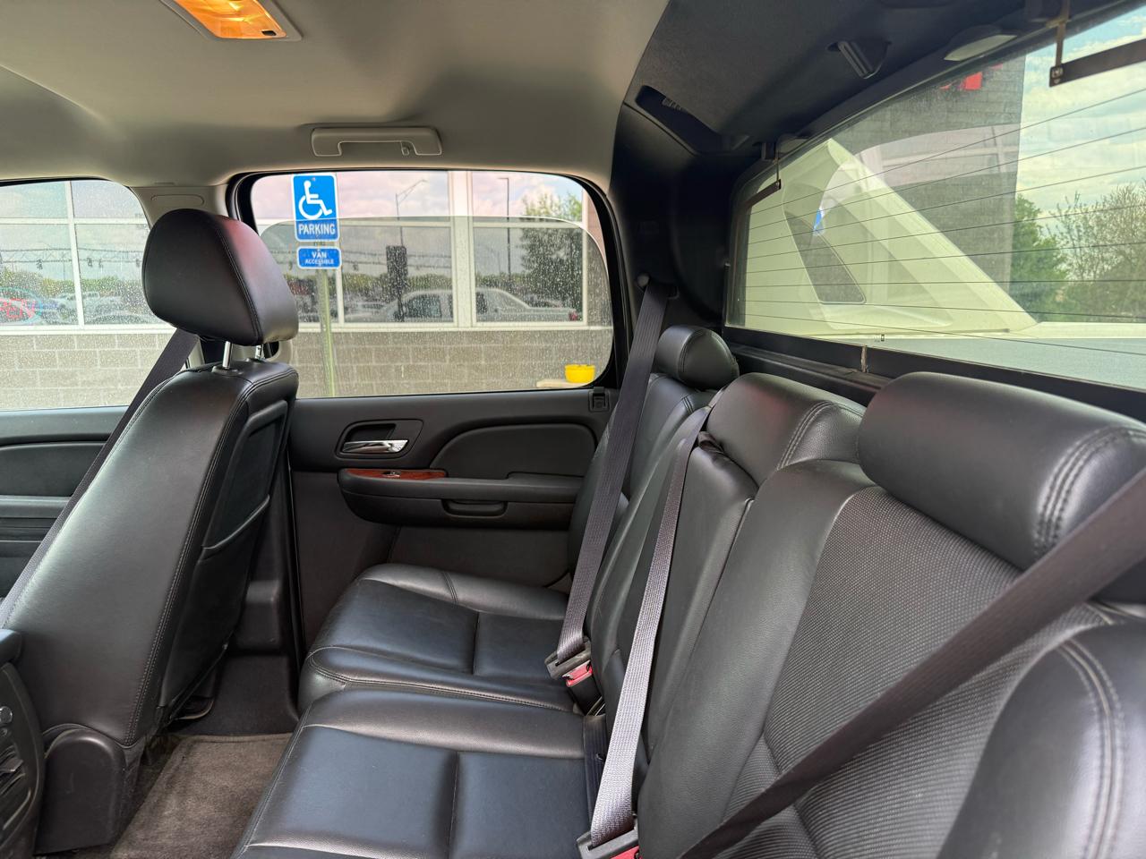 Chevrolet Avalanche 4WD Crew Cab LTZ 2013
