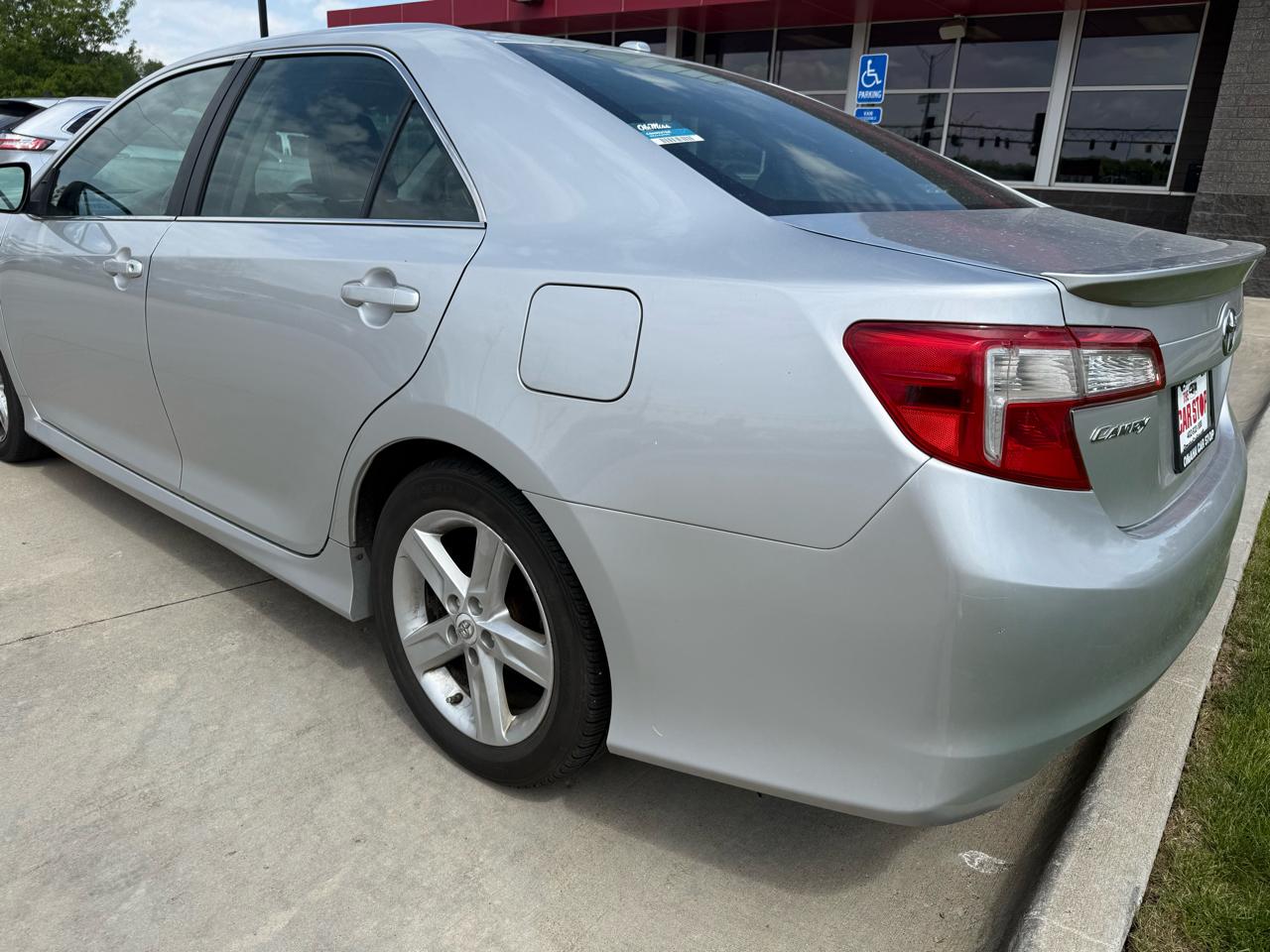 Toyota Camry 4dr Sdn I4 Auto SE Sport Limited Edition (Natl) 2012