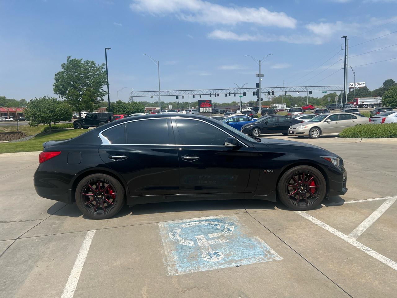 Infiniti Q50 Red Sport 400 AWD 2017