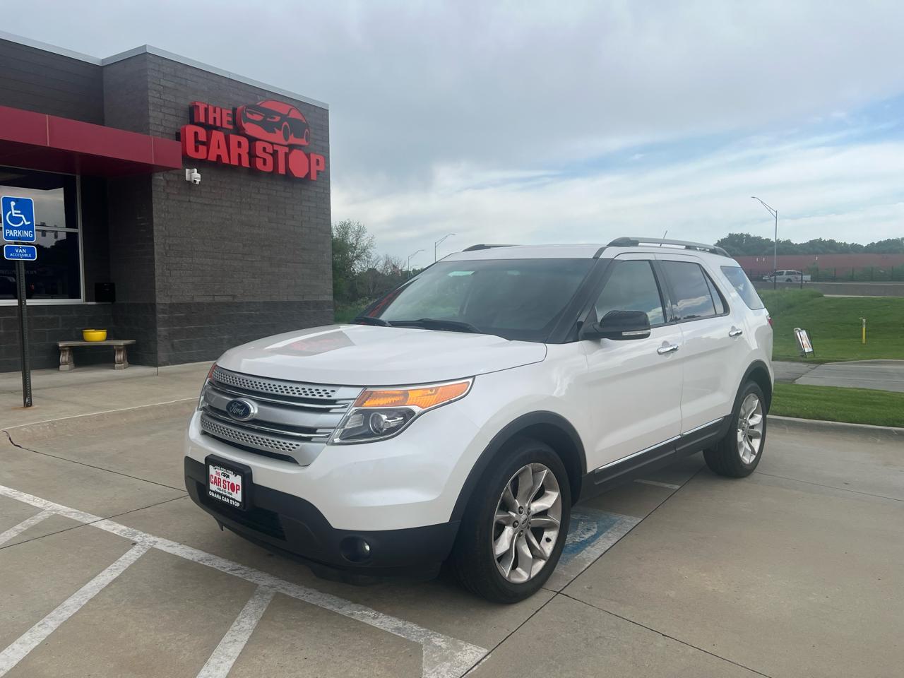 2015 Ford Explorer XLT 4x4's photo