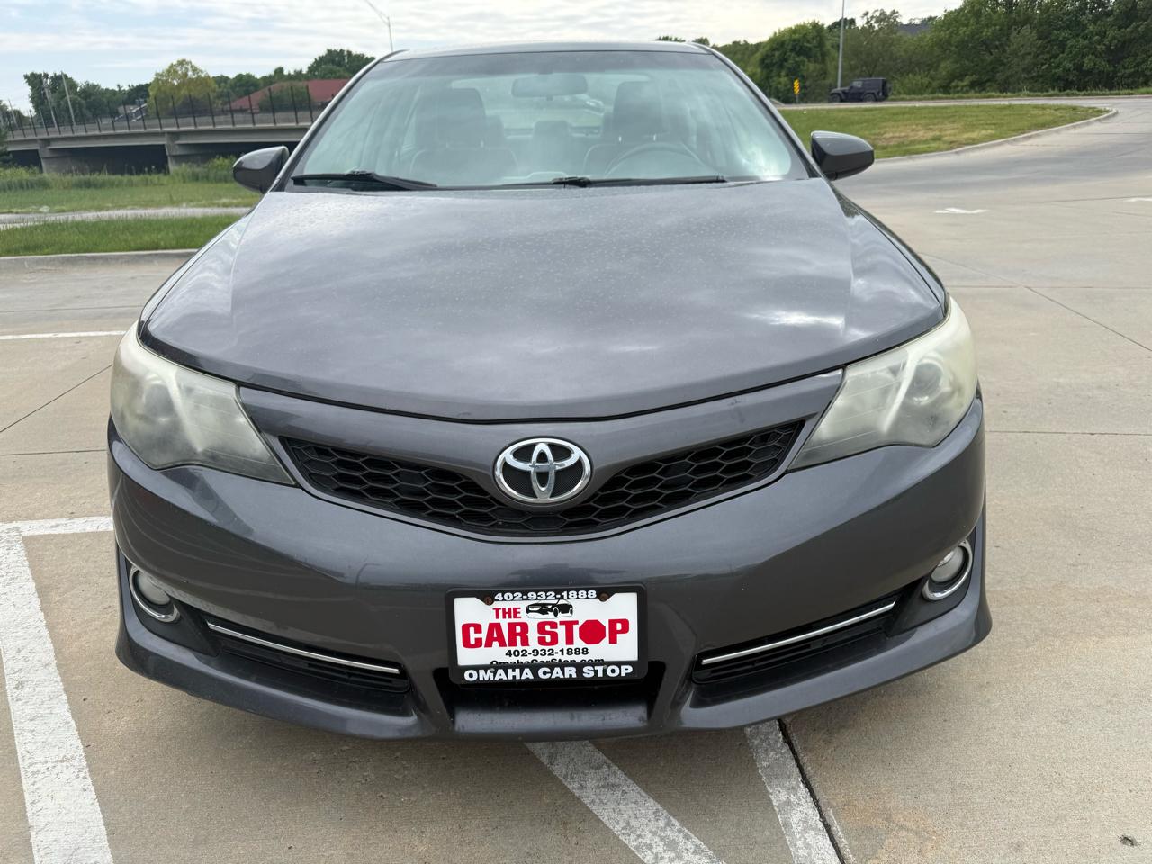 Toyota Camry 4dr Sdn I4 Auto XLE (Natl) 2013
