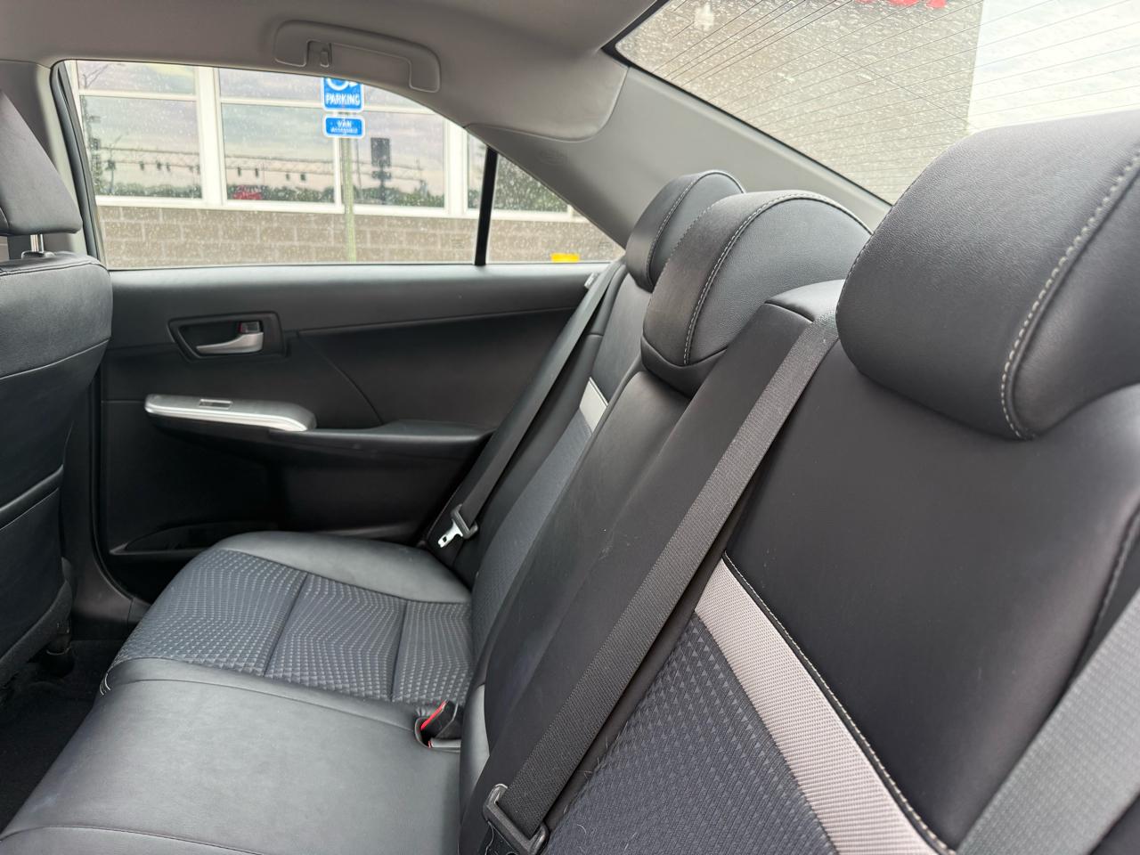Toyota Camry 4dr Sdn I4 Auto XLE (Natl) 2013