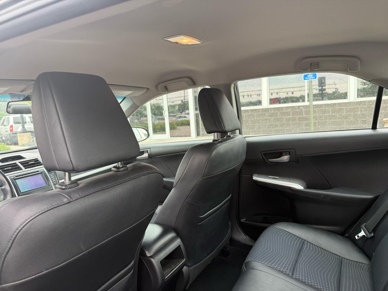 Toyota Camry 4dr Sdn I4 Auto XLE (Natl) 2013