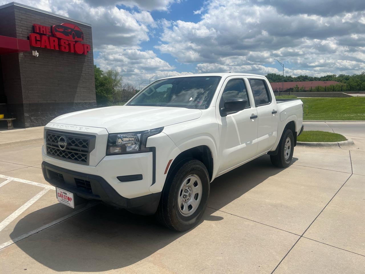 Nissan Frontier Crew Cab 4x4 S 2024