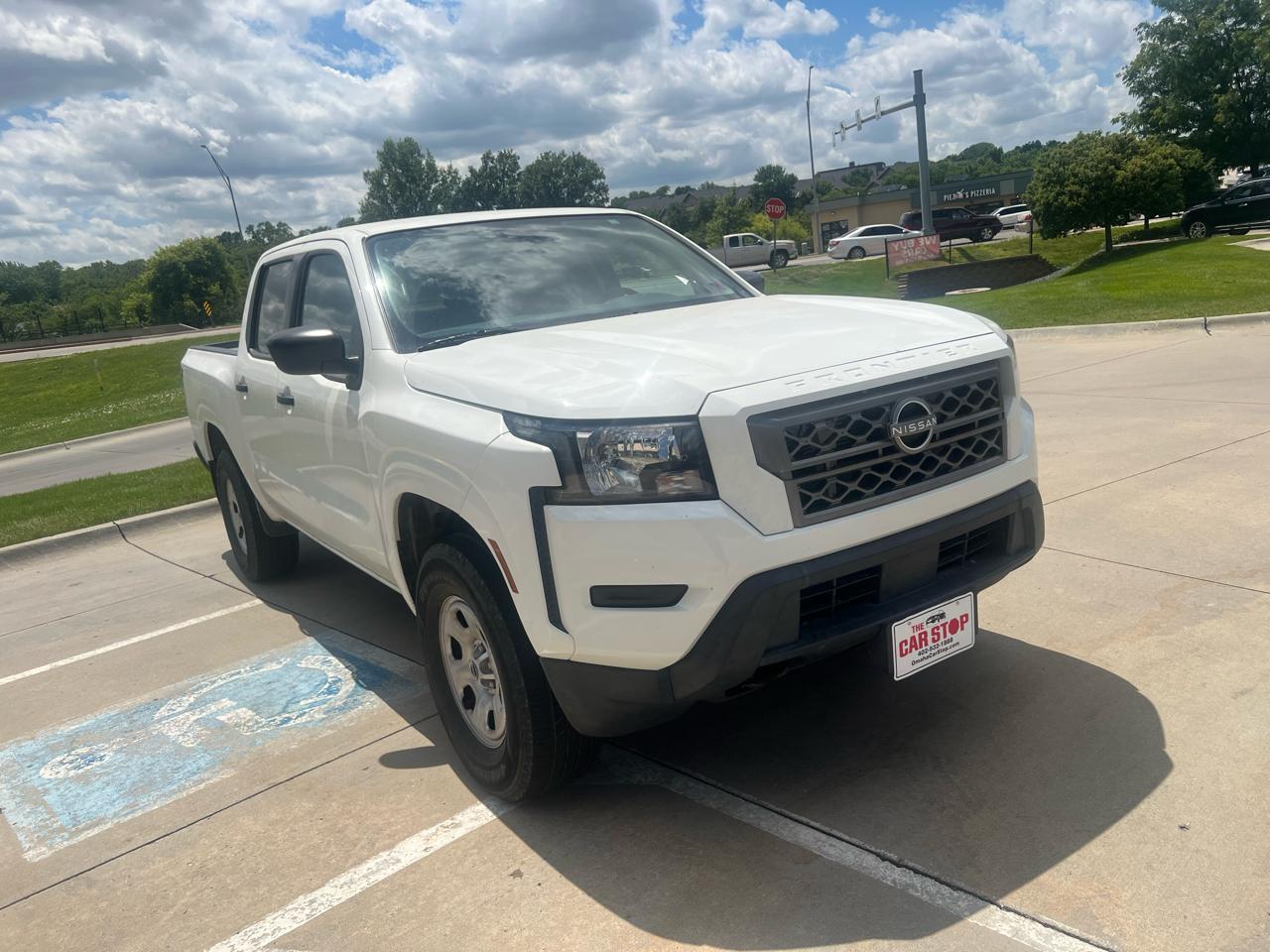 Nissan Frontier Crew Cab 4x4 S 2024