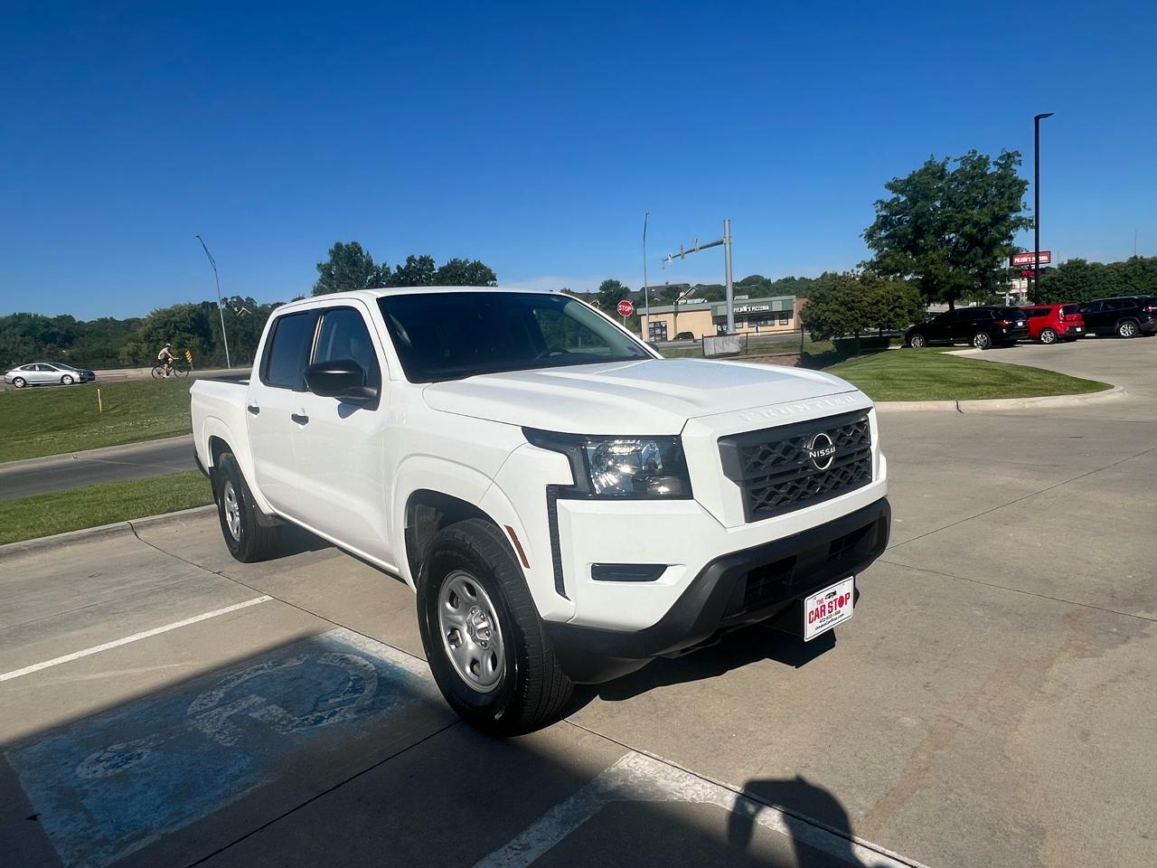 Nissan Frontier Crew Cab 4x4 S 2024