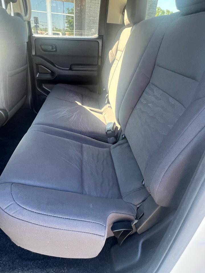 Nissan Frontier Crew Cab 4x4 S 2024