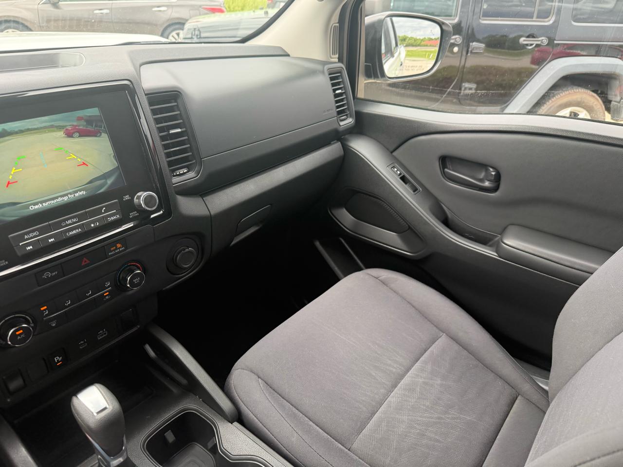 Nissan Frontier Crew Cab 4x4 S 2024