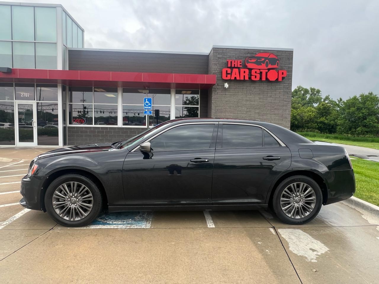 2014 Chrysler 300 4dr Sdn 300C John Varvatos Limited Edition AWD