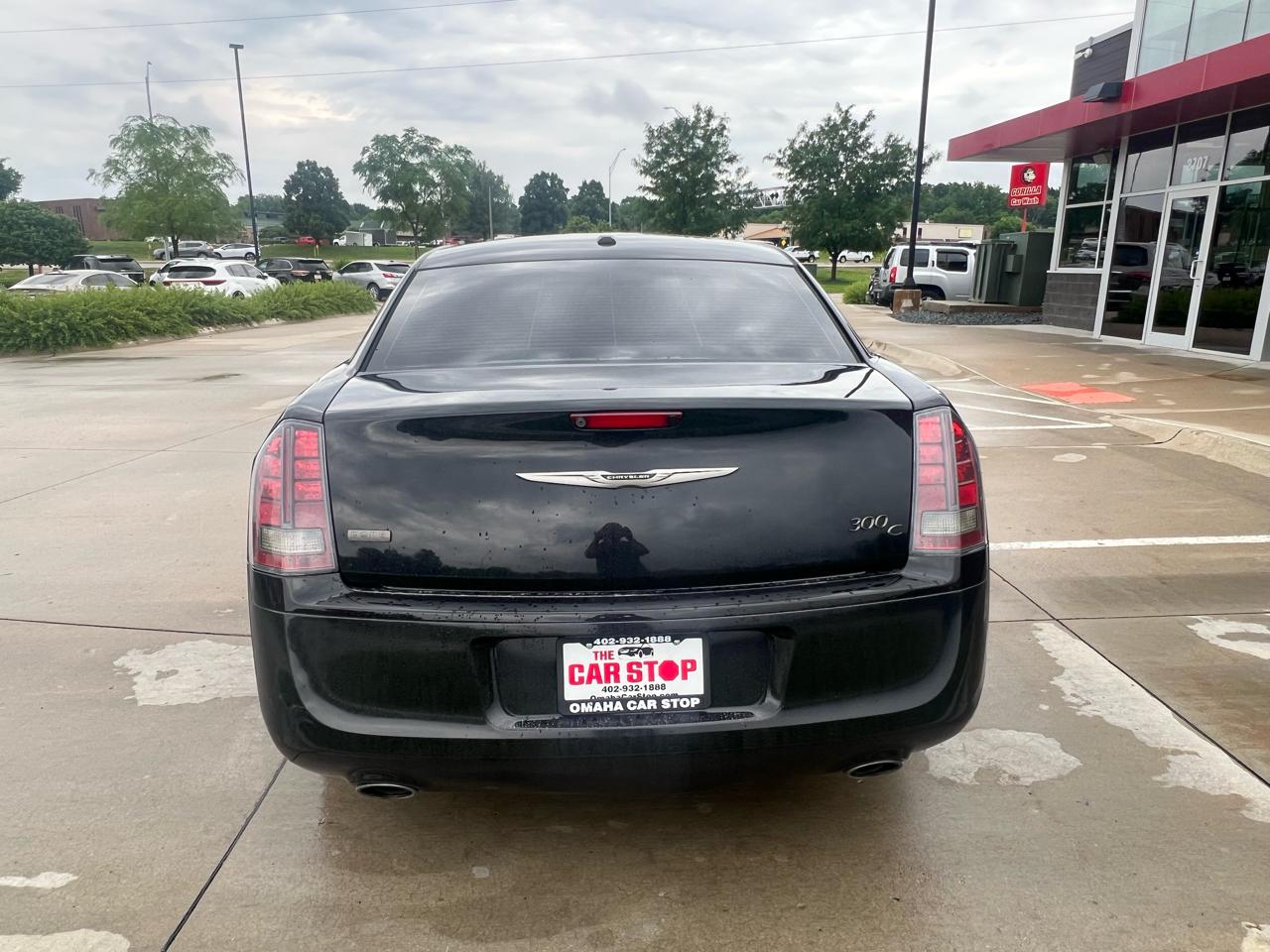 Chrysler 300 4dr Sdn 300C John Varvatos Limited Edition AWD 2014