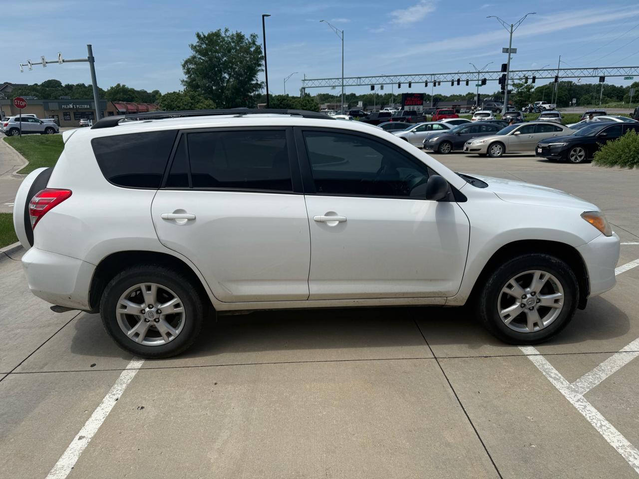 Toyota RAV4 4WD 4dr 4-cyl 4-Spd AT (Natl) 2011