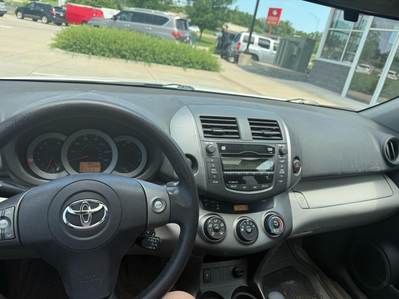 Toyota RAV4 4WD 4dr 4-cyl 4-Spd AT (Natl) 2011