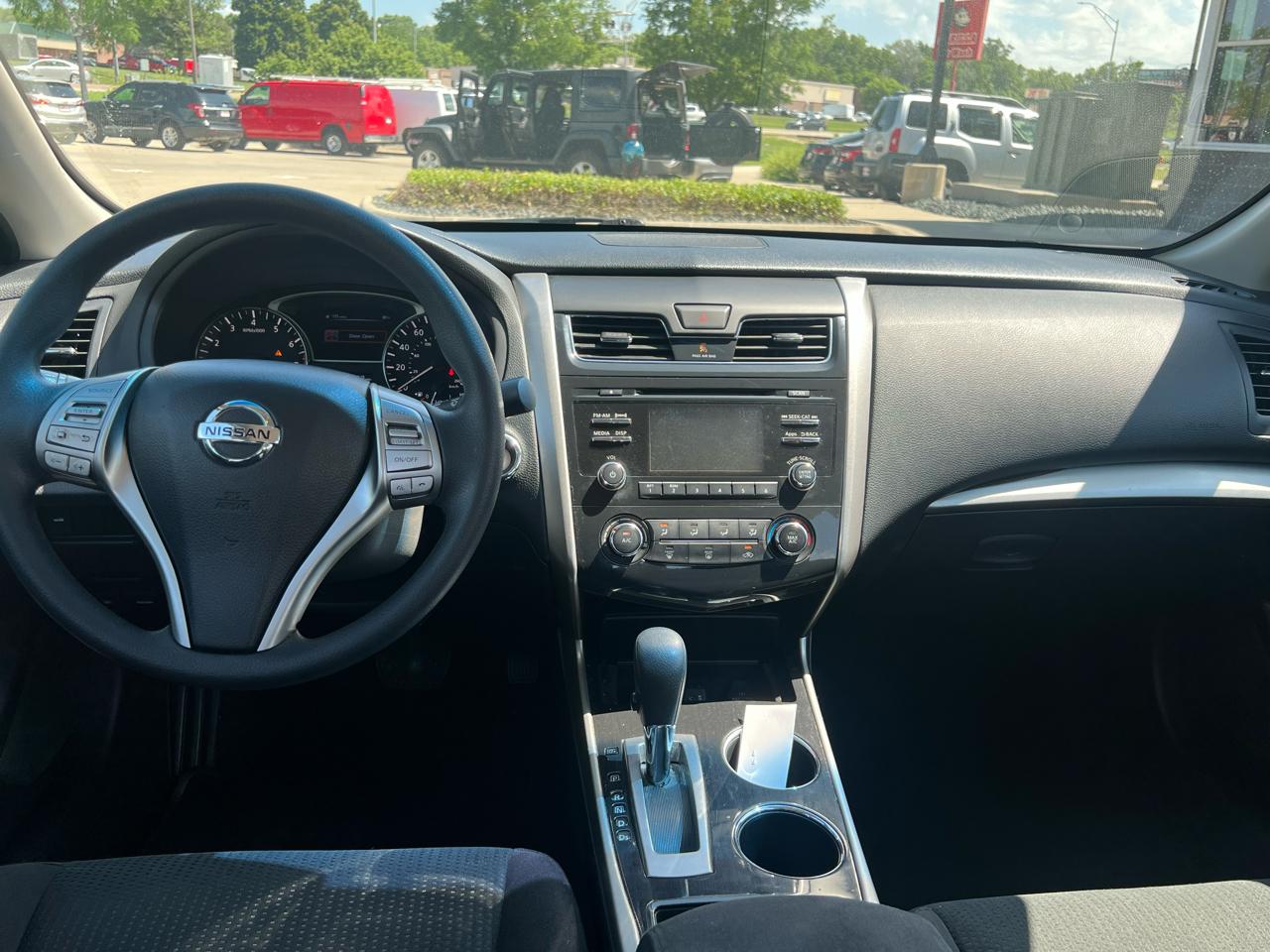 Nissan Altima 4dr Sdn I4 2.5 S 2014