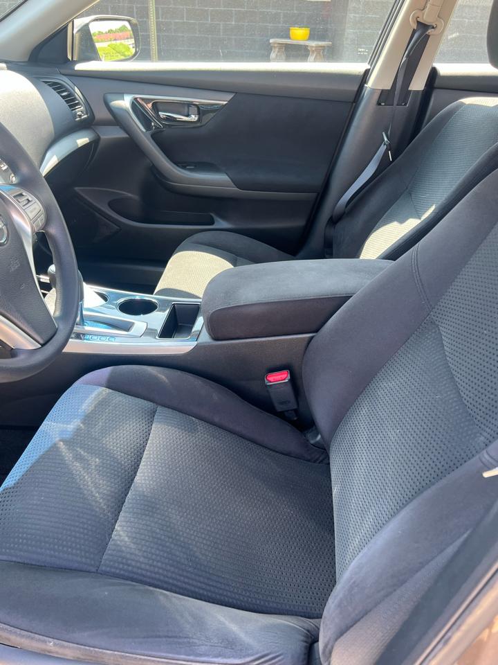 Nissan Altima 4dr Sdn I4 2.5 S 2014