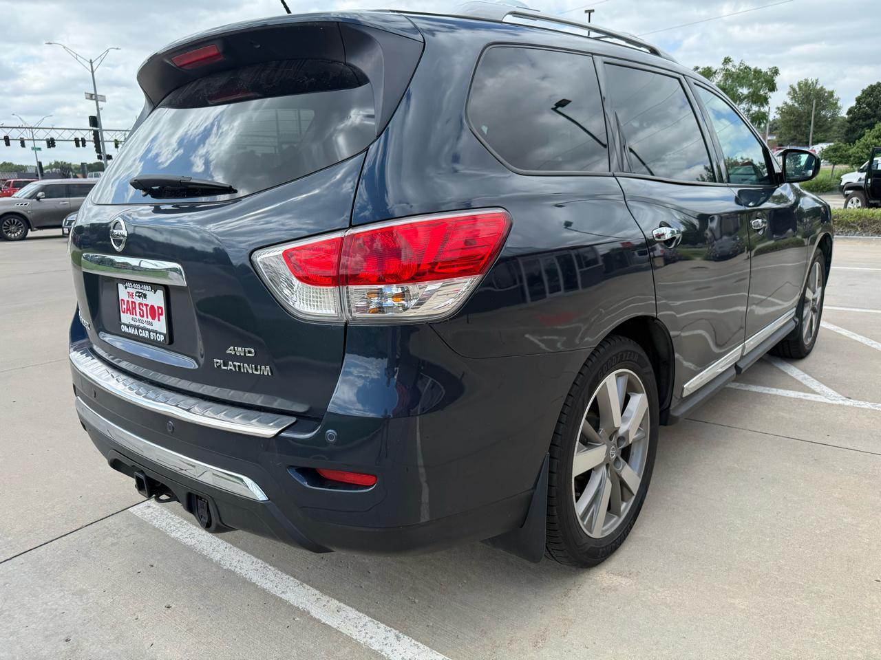 Nissan Pathfinder 4WD 4dr Platinum 2015