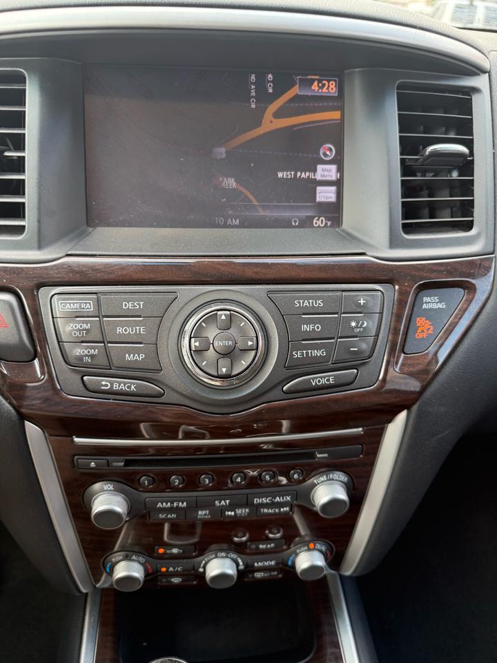 Nissan Pathfinder 4WD 4dr Platinum 2015