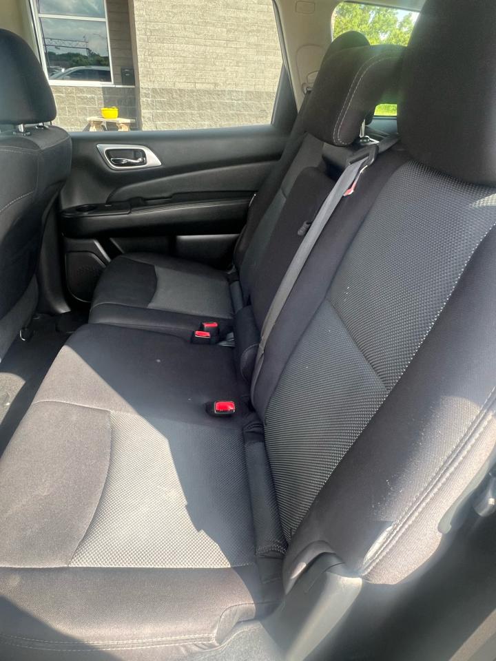 Nissan Pathfinder FWD S 2020