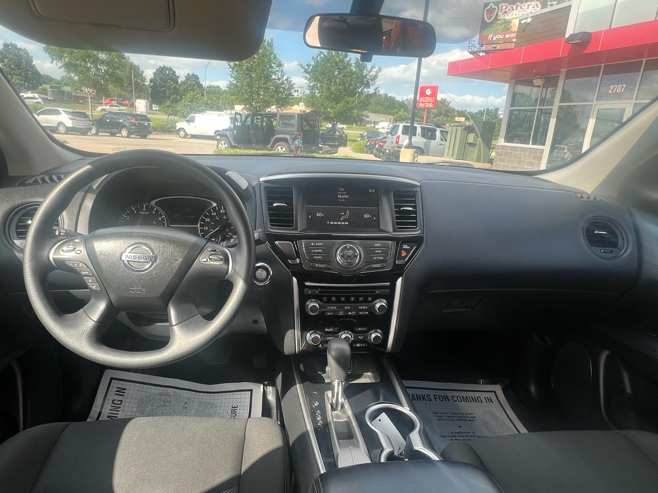 Nissan Pathfinder FWD S 2020
