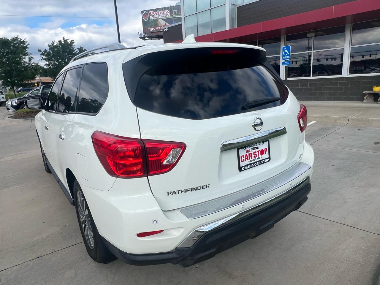 Nissan Pathfinder FWD S 2020