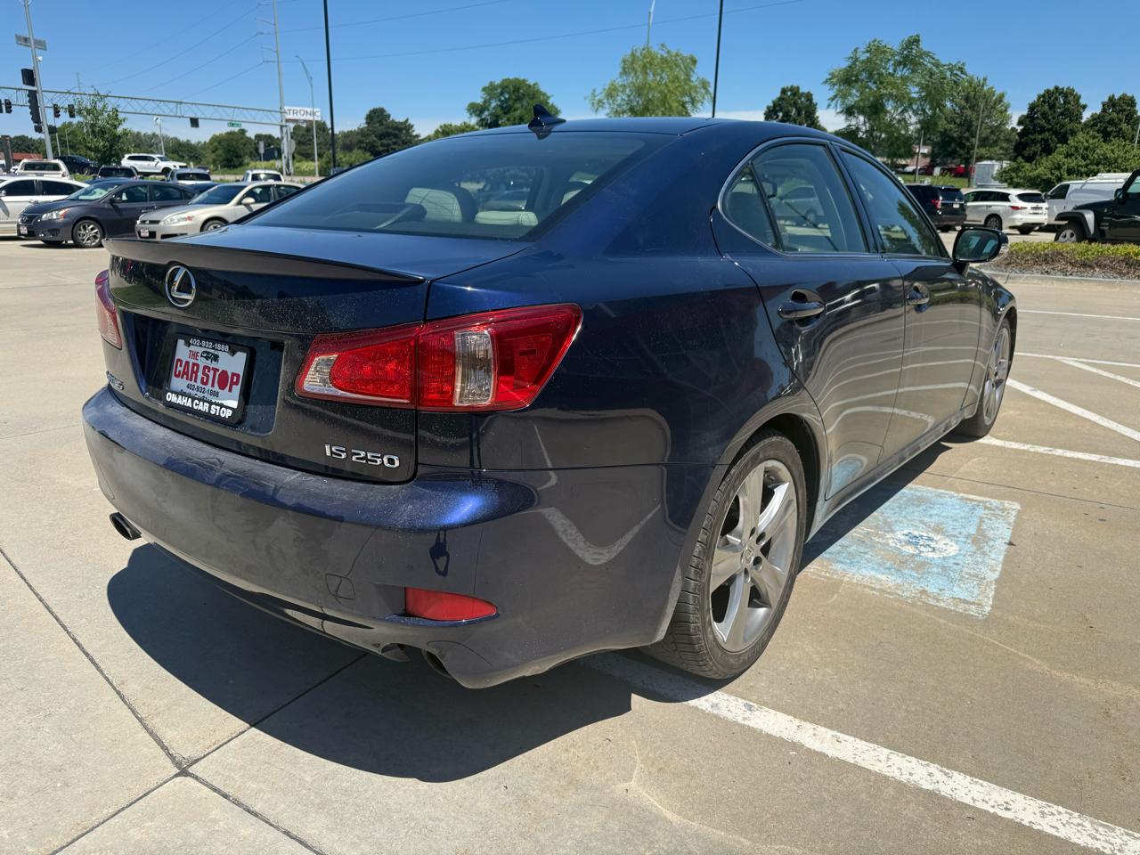 Lexus IS 250 4dr Sport Sdn Auto RWD 2013