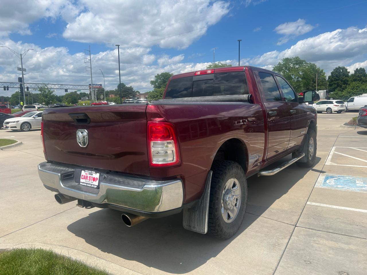 RAM 2500 Tradesman 4x4 Crew Cab 6'4" Box 2021