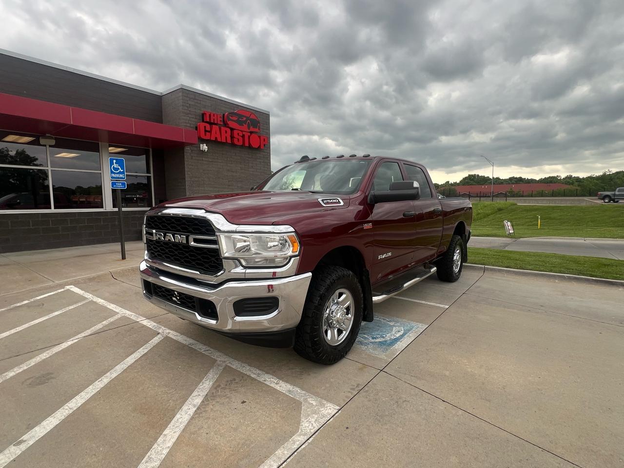 RAM 2500 Tradesman 4x4 Crew Cab 6'4" Box 2021