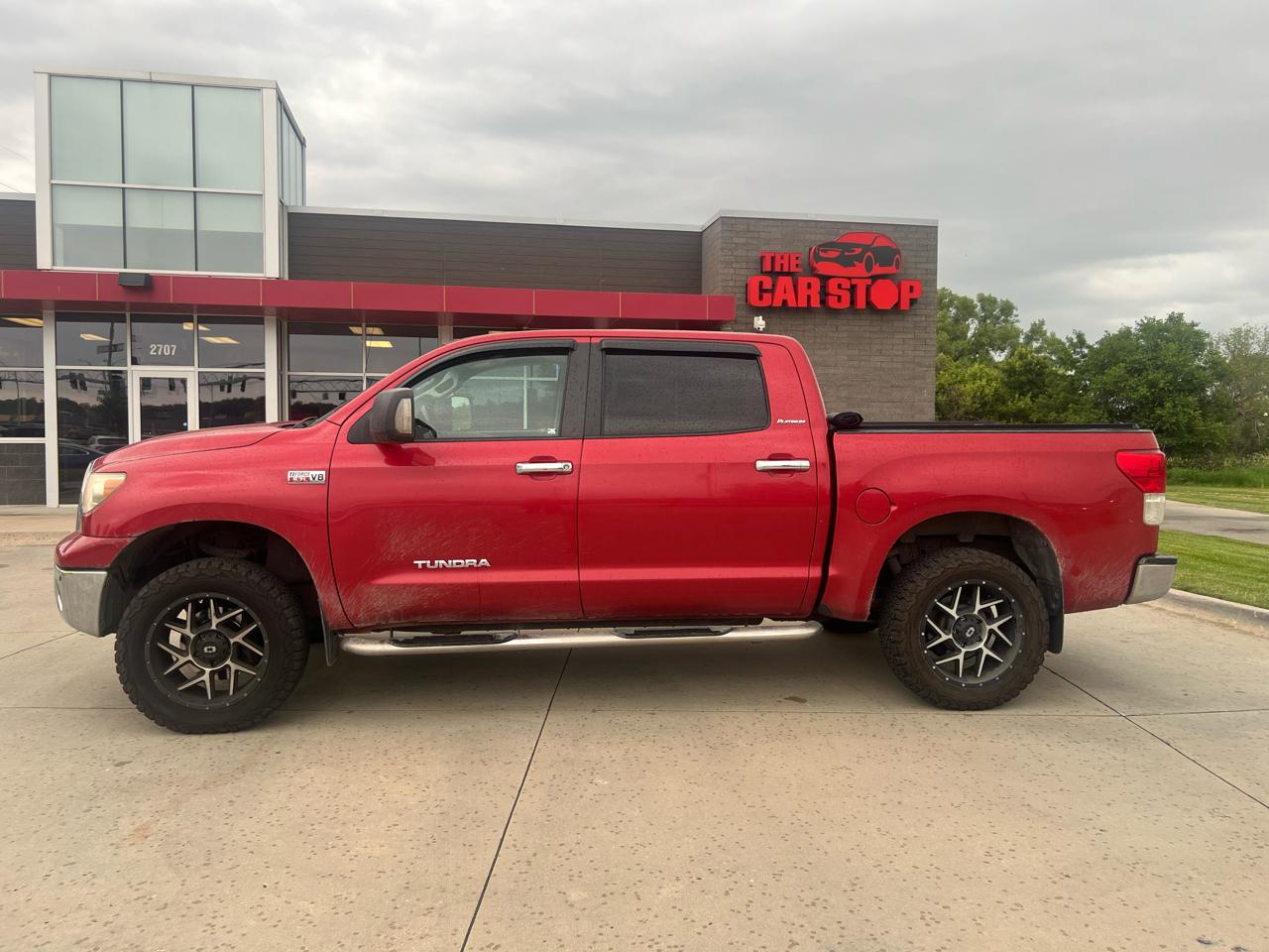 Toyota Tundra 4WD Truck CrewMax 5.7L V8 6-Spd AT LTD (Natl) 2011