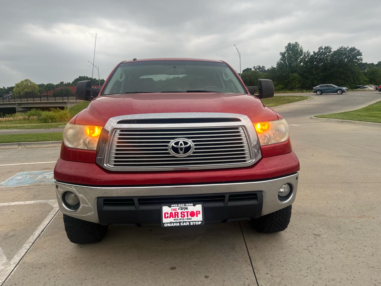 Toyota Tundra 4WD Truck CrewMax 5.7L V8 6-Spd AT LTD (Natl) 2011