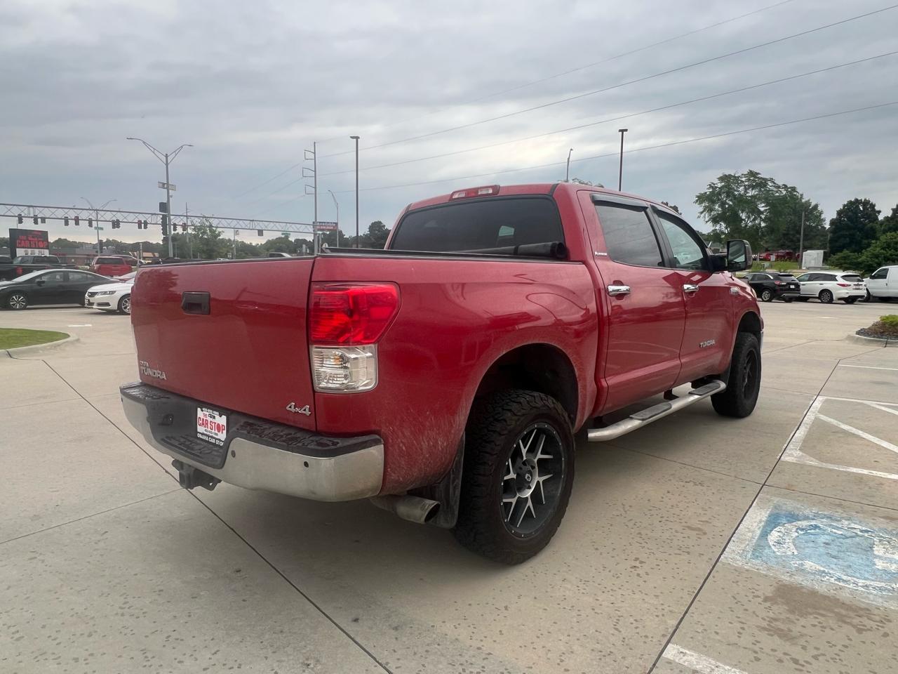 Toyota Tundra 4WD Truck CrewMax 5.7L V8 6-Spd AT LTD (Natl) 2011