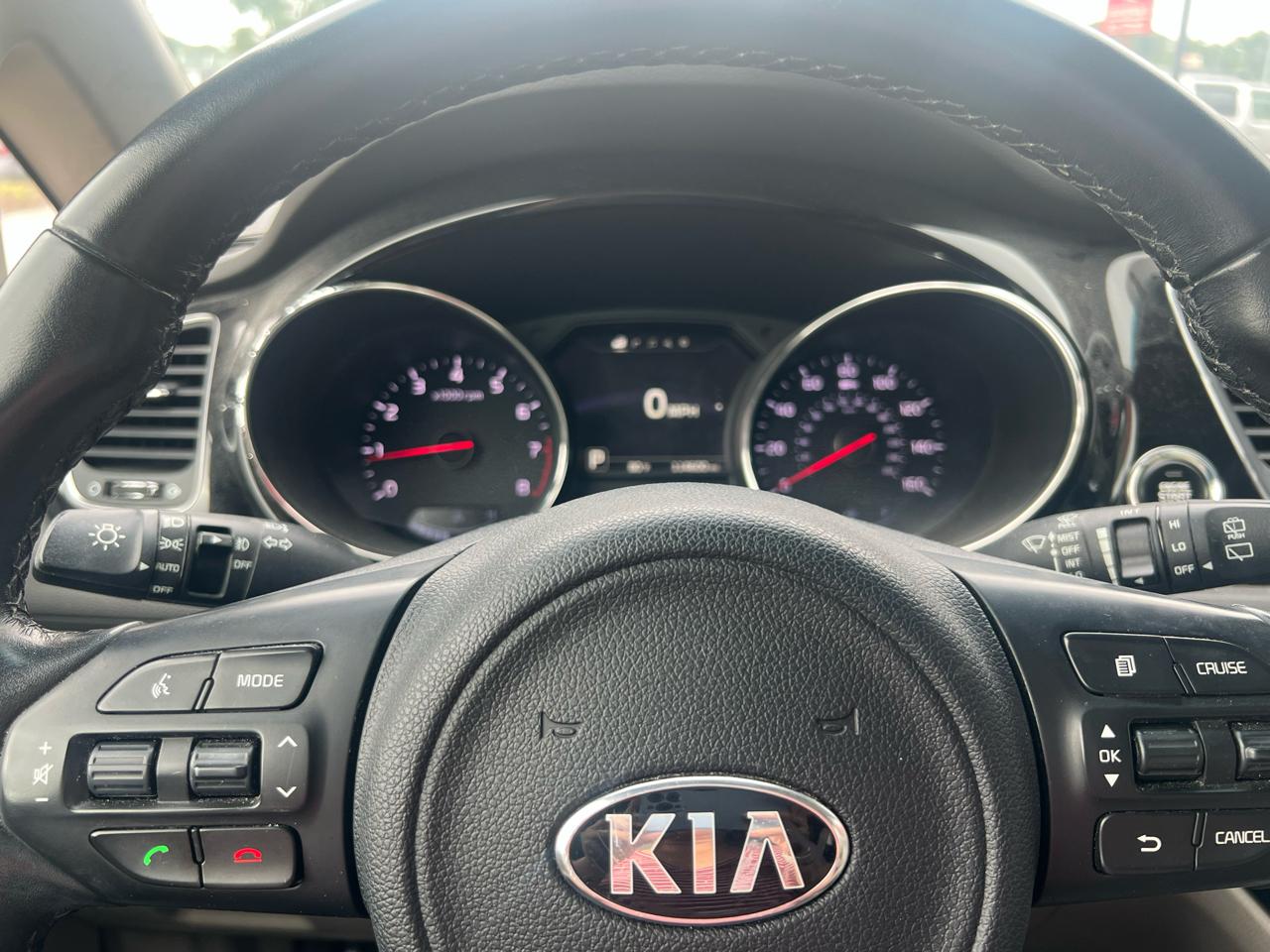 Kia Sedona 4dr Wgn SX 2016