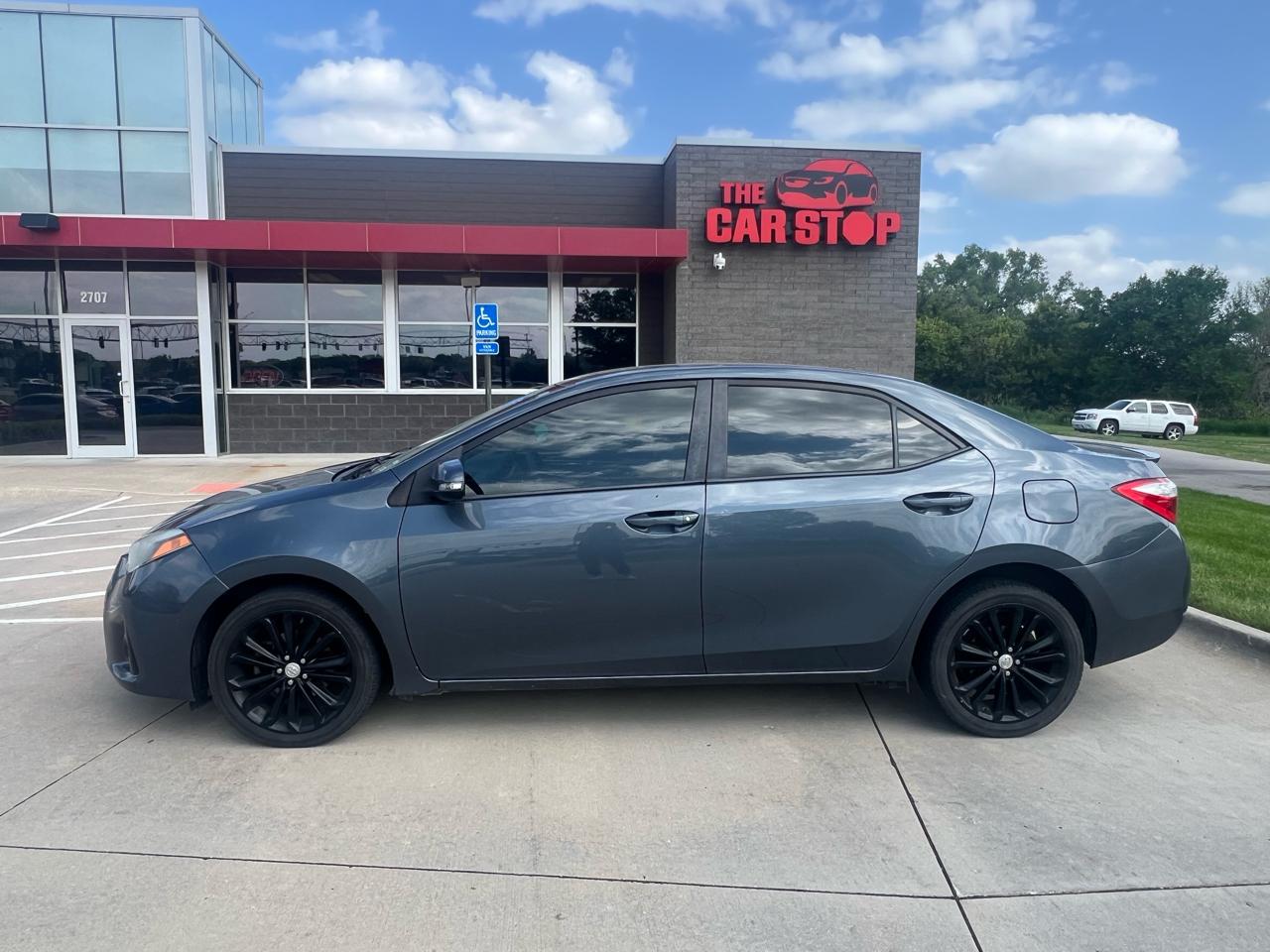 Toyota Corolla 4dr Sdn CVT LE Premium (Natl) 2015