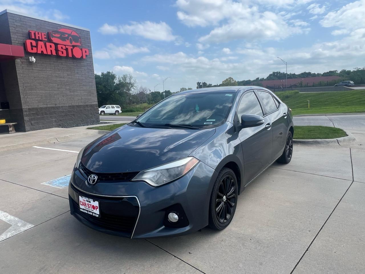 Toyota Corolla 4dr Sdn CVT LE Premium (Natl) 2015