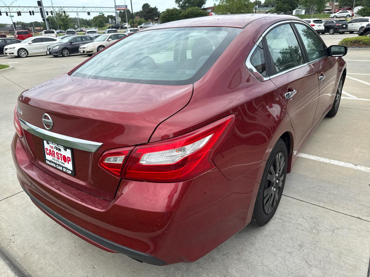 Nissan Altima 4dr Sdn I4 2.5 2016