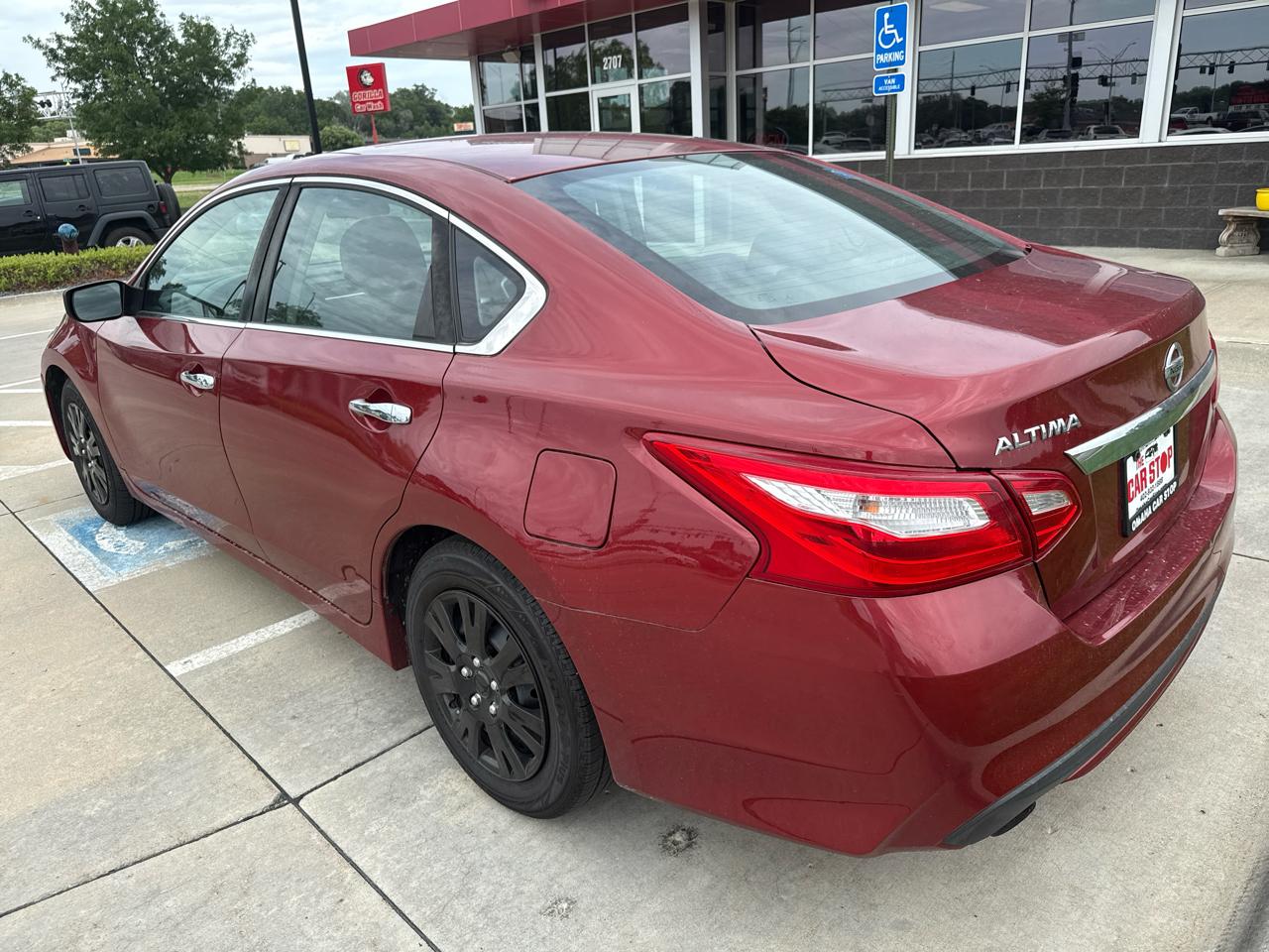 Nissan Altima 4dr Sdn I4 2.5 2016