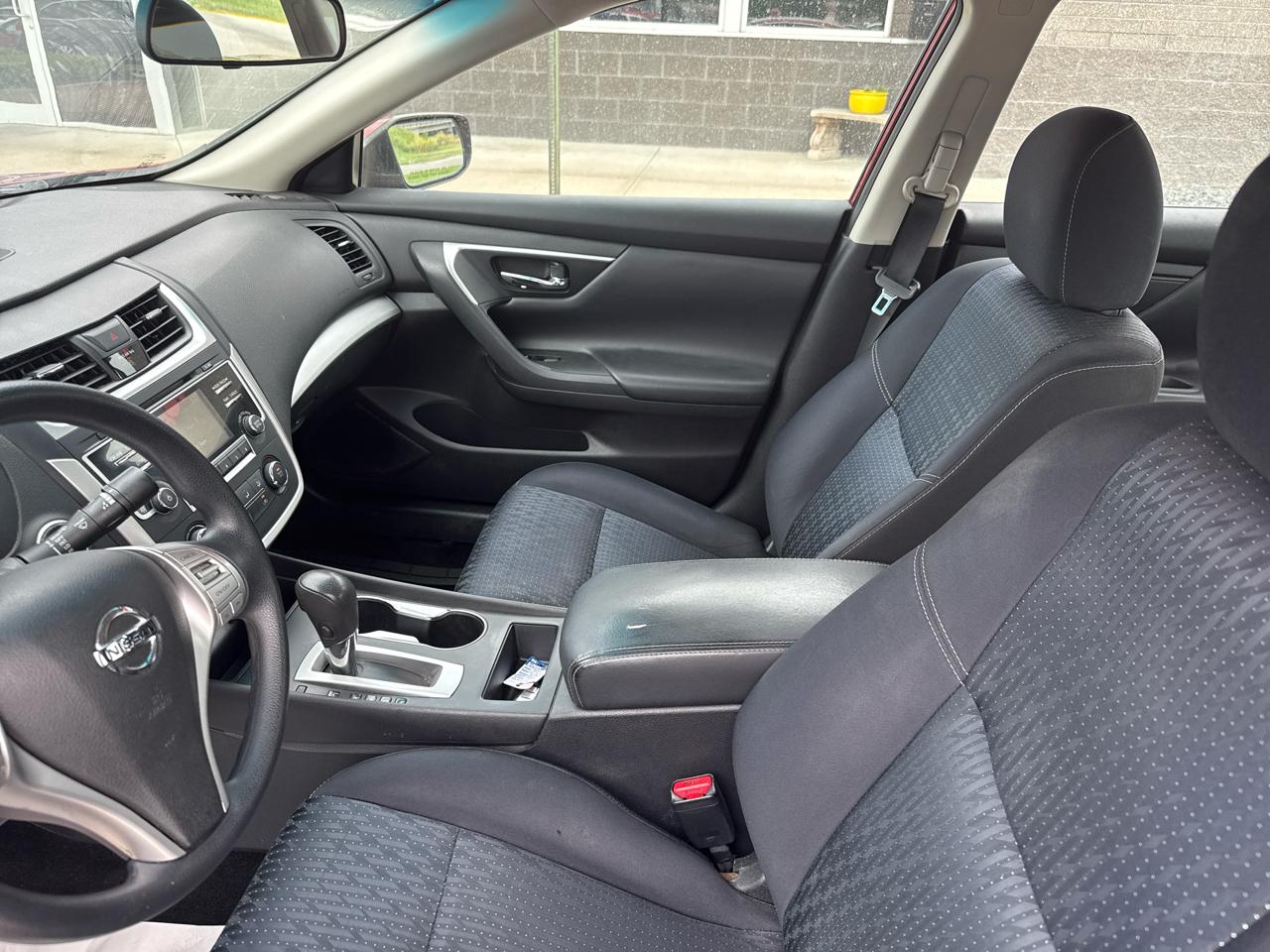 Nissan Altima 4dr Sdn I4 2.5 2016