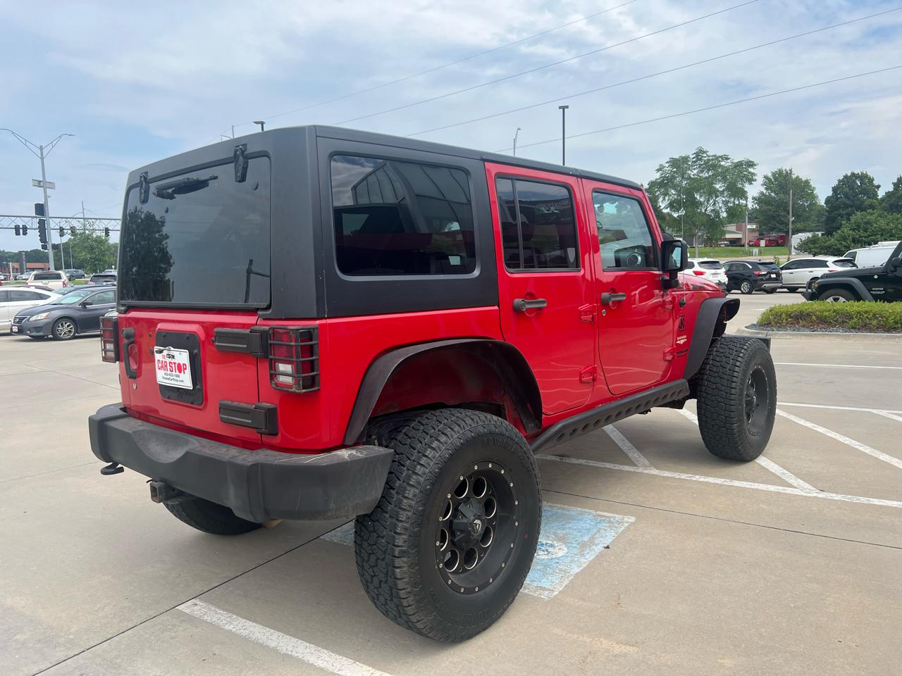 Jeep Wrangler Unlimited 4WD 4dr Sahara 2014