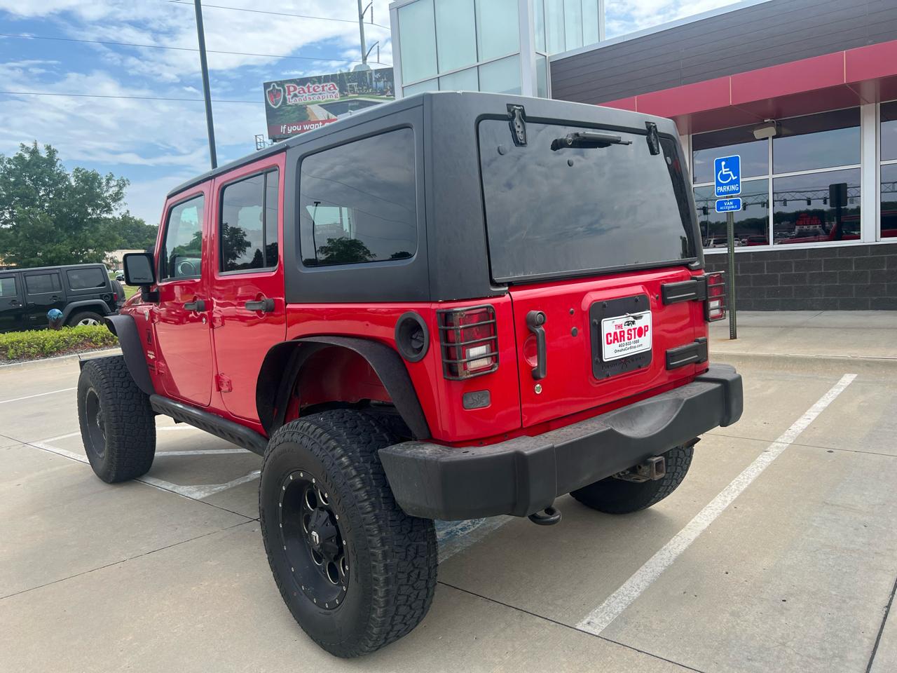 Jeep Wrangler Unlimited 4WD 4dr Sahara 2014