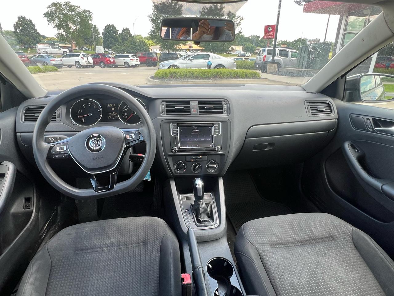 Volkswagen Jetta Sedan 4dr Auto 1.4T S 2016