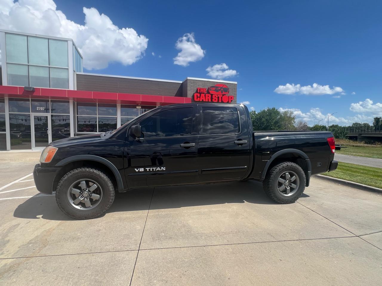 Nissan Titan 4WD Crew Cab SWB PRO-4X 2014