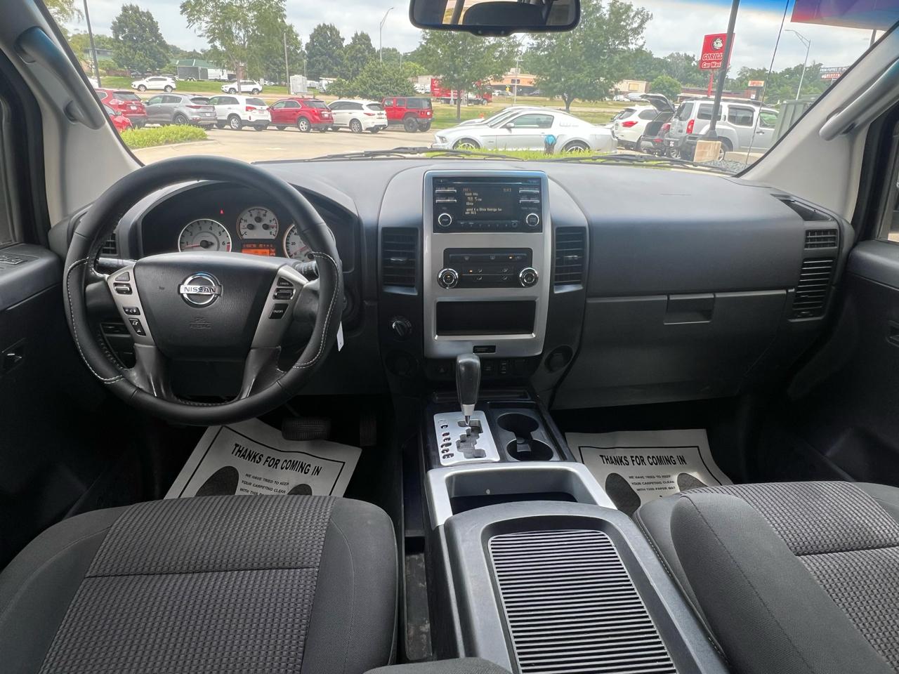 Nissan Titan 4WD Crew Cab SWB PRO-4X 2014