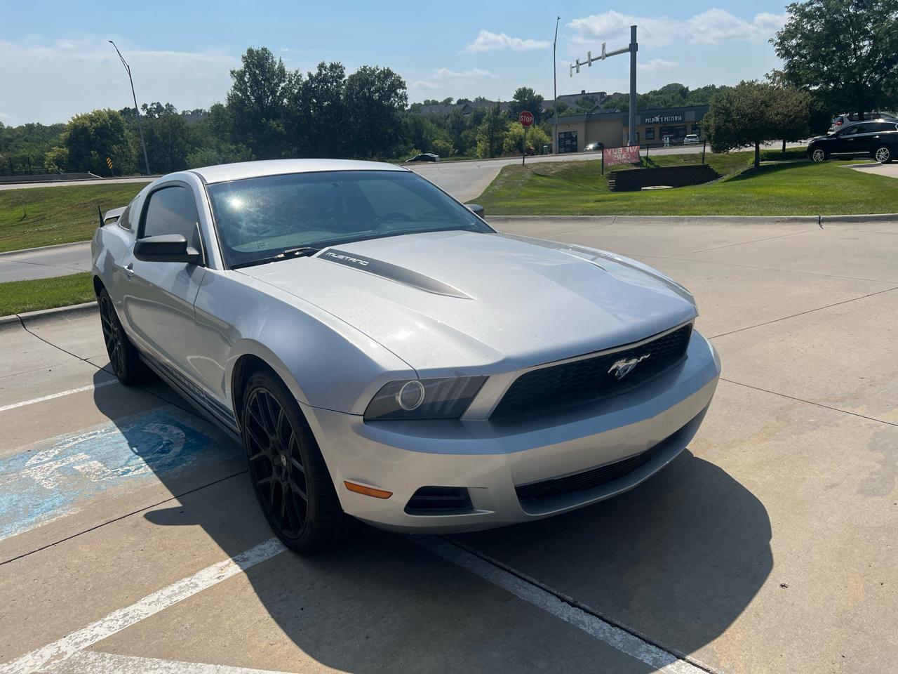 Ford Mustang 2dr Cpe V6 2011