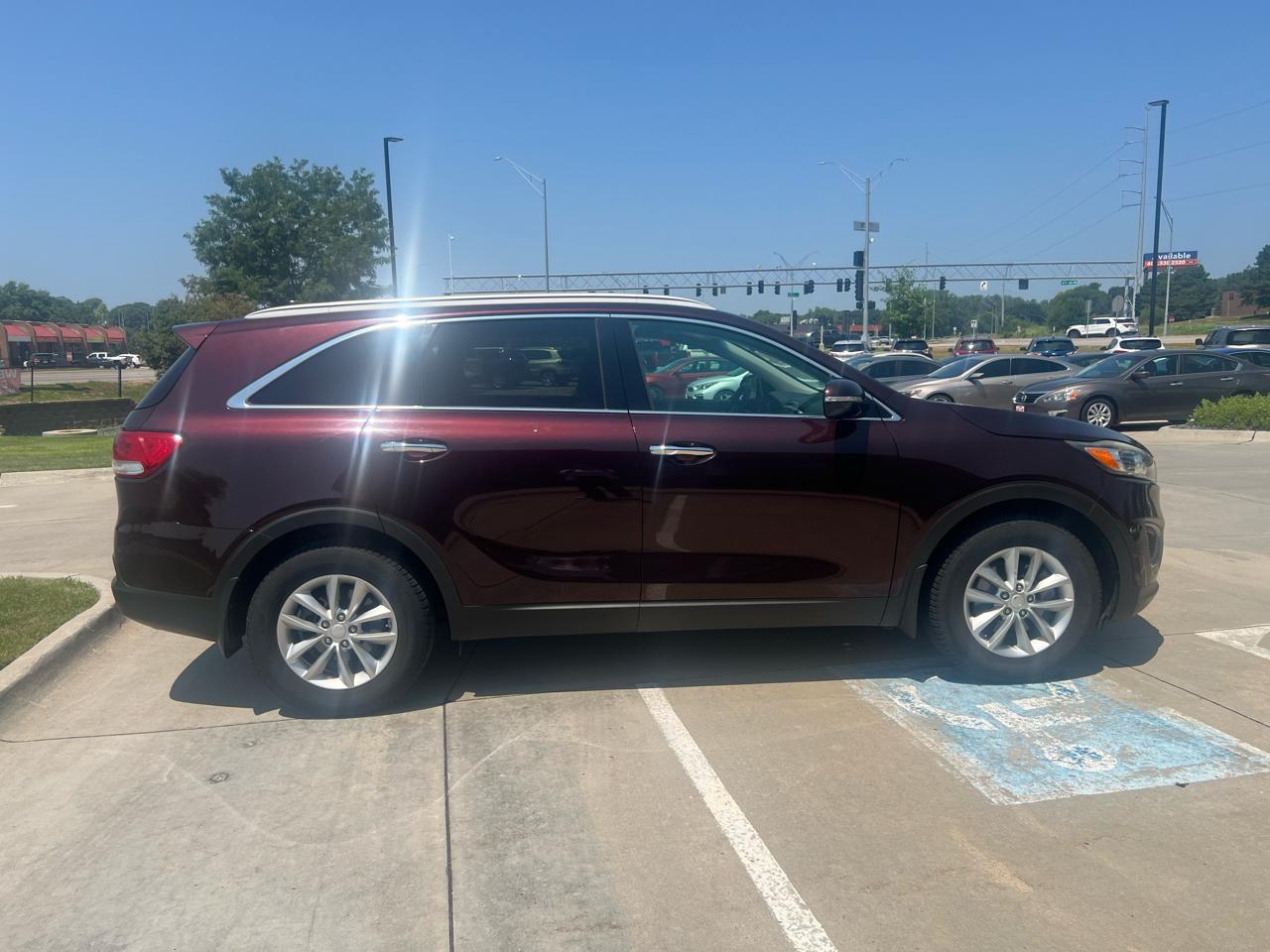 Kia Sorento FWD 4dr 2.4L LX 2016
