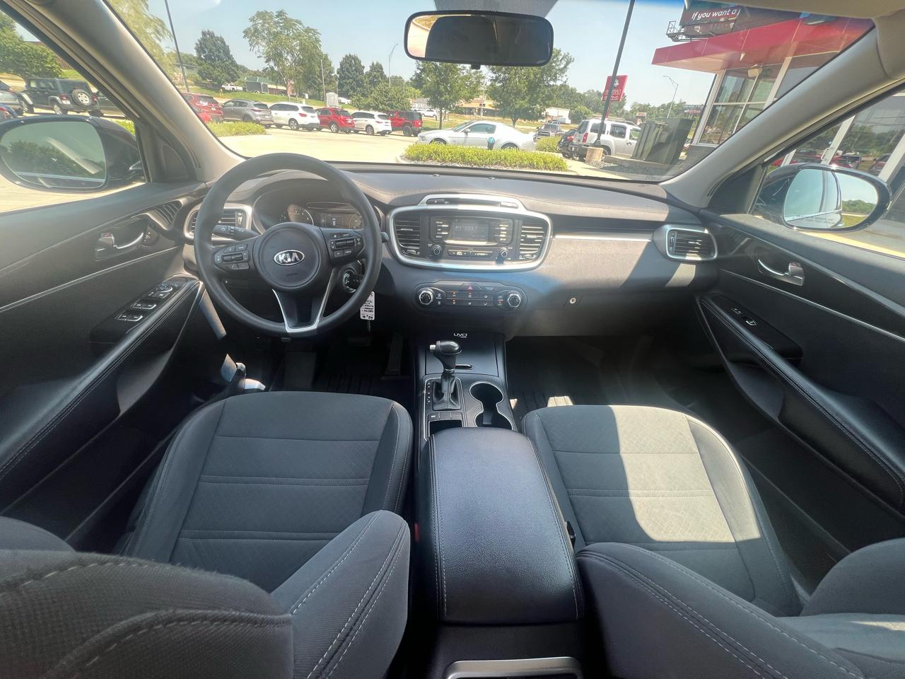 Kia Sorento FWD 4dr 2.4L LX 2016