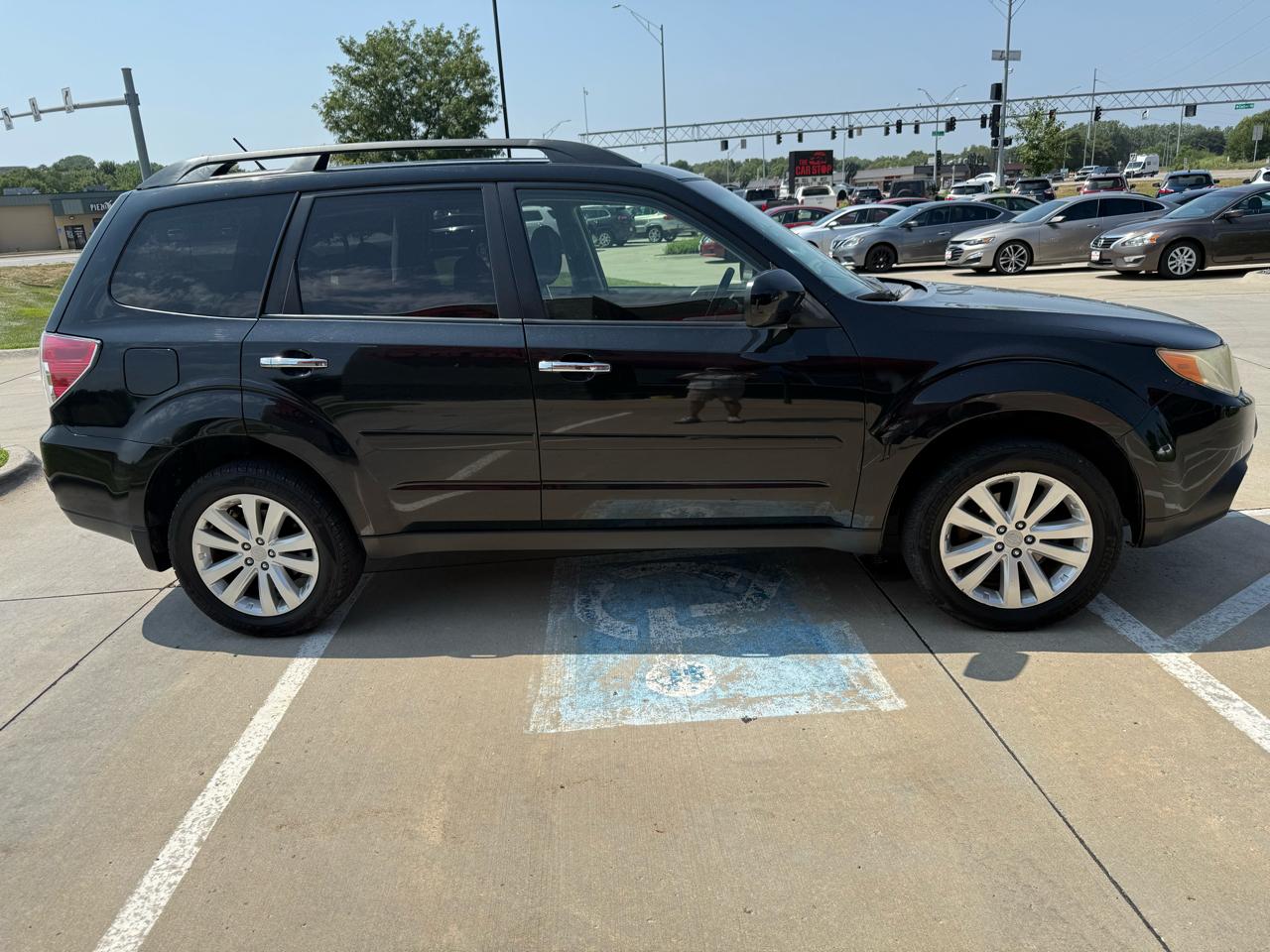 Subaru Forester 4dr Auto 2.5X Premium 2012