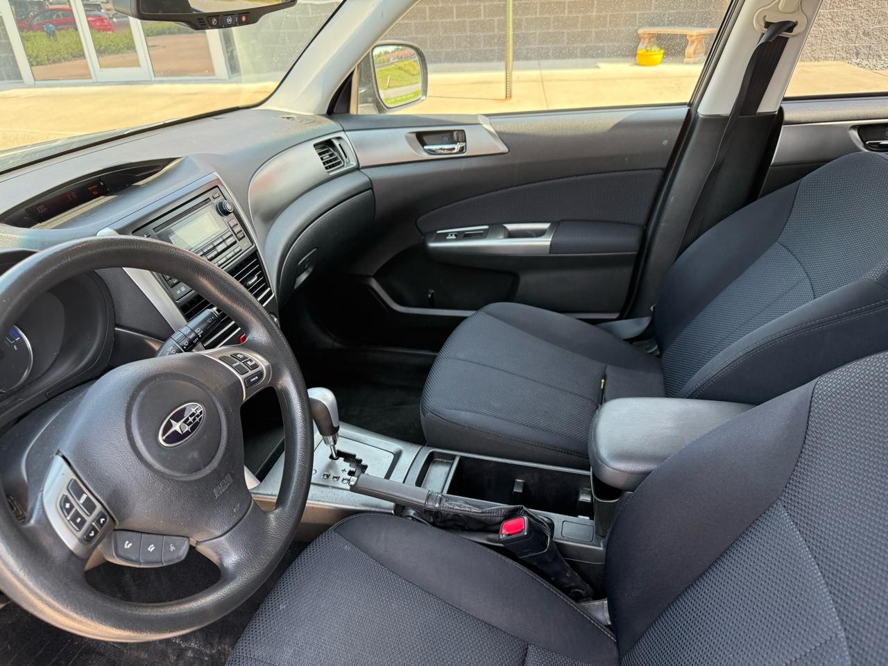 Subaru Forester 4dr Auto 2.5X Premium 2012